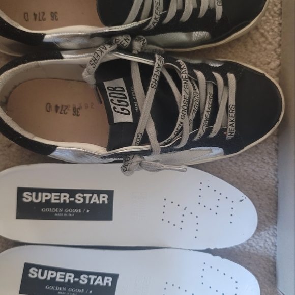❌️ SOLD ❌️ Golden Goose Superstar Sneakers (EU 36) - Picture 11 of 13